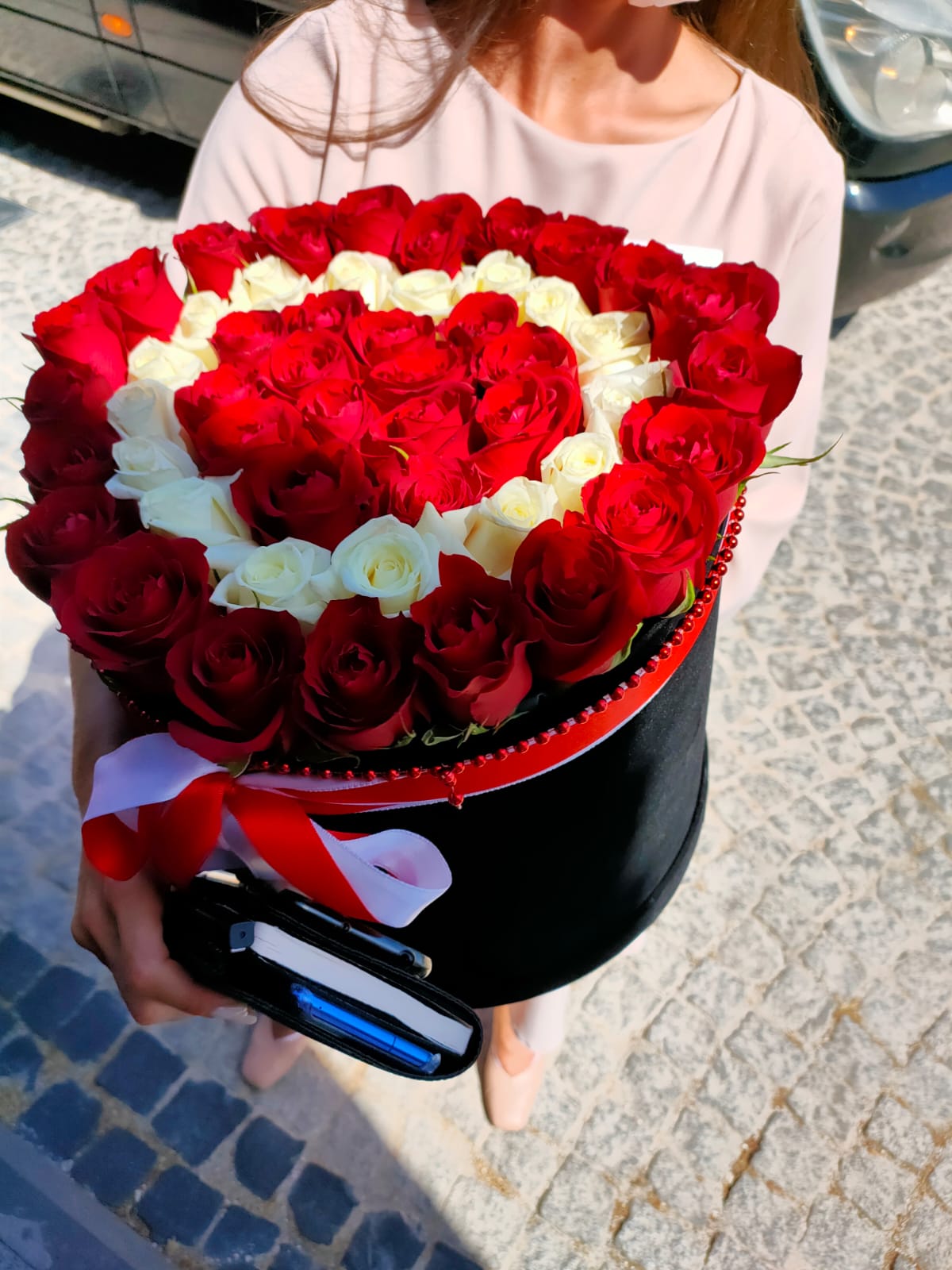 Белек цветок Розы в форме сердца в коробке 